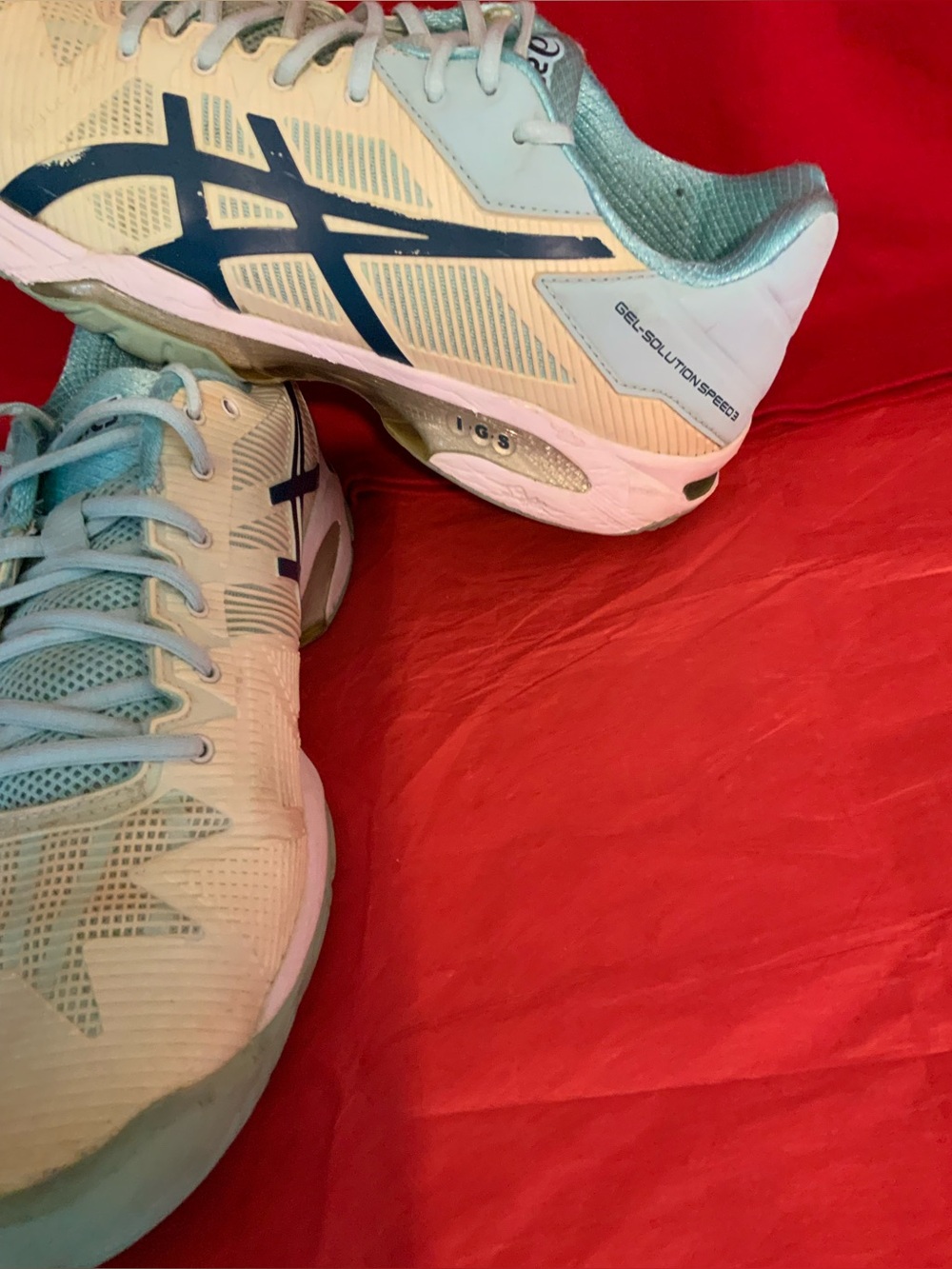 ASICS - Picture 3 of 11